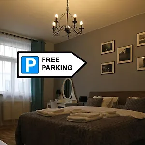Grey Kosciuszko Апартаменты